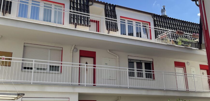 Slunný byt 2+kk po rekonstrukci v uzavřené rezidenci – Táboritská 432,Poděbrady (35 m²)
